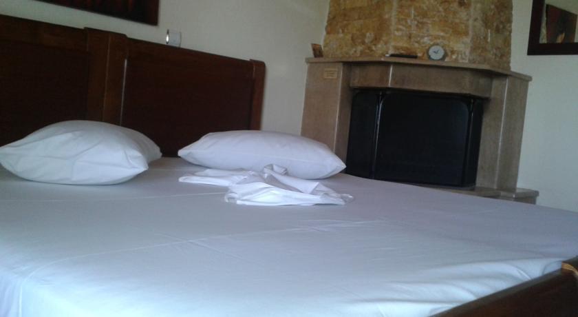 Guesthouse Adonis Káto Loutrákion 部屋 写真