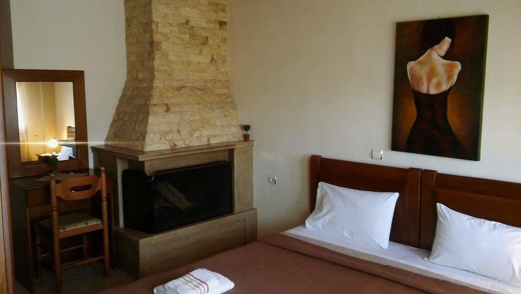 Guesthouse Adonis Káto Loutrákion エクステリア 写真
