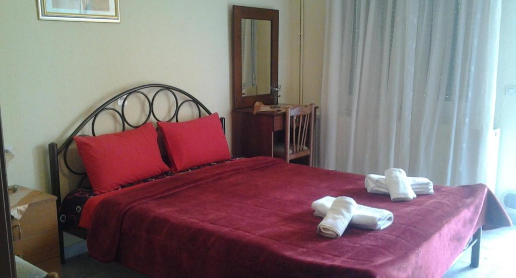 Guesthouse Adonis Káto Loutrákion エクステリア 写真