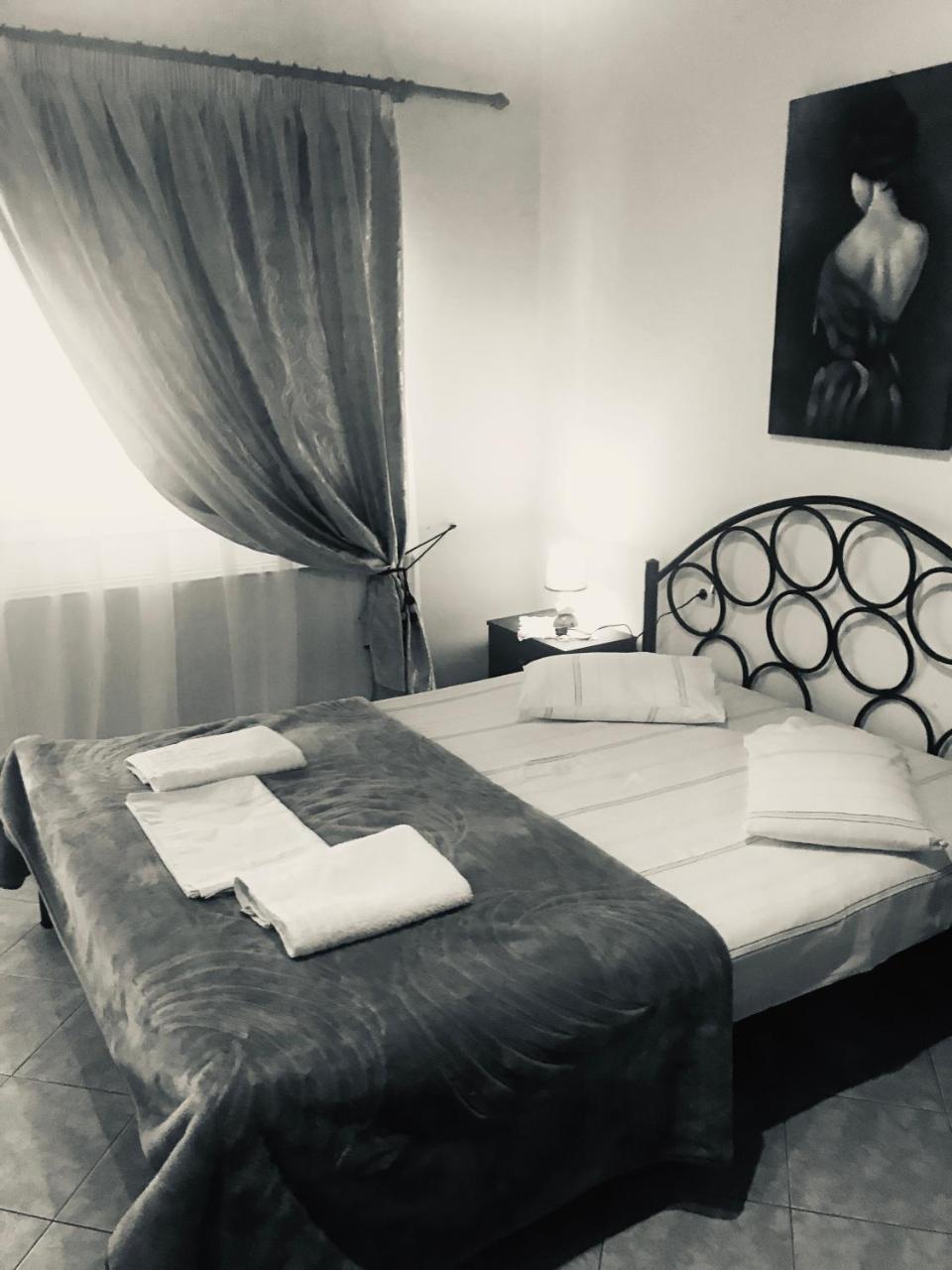 Guesthouse Adonis Káto Loutrákion エクステリア 写真